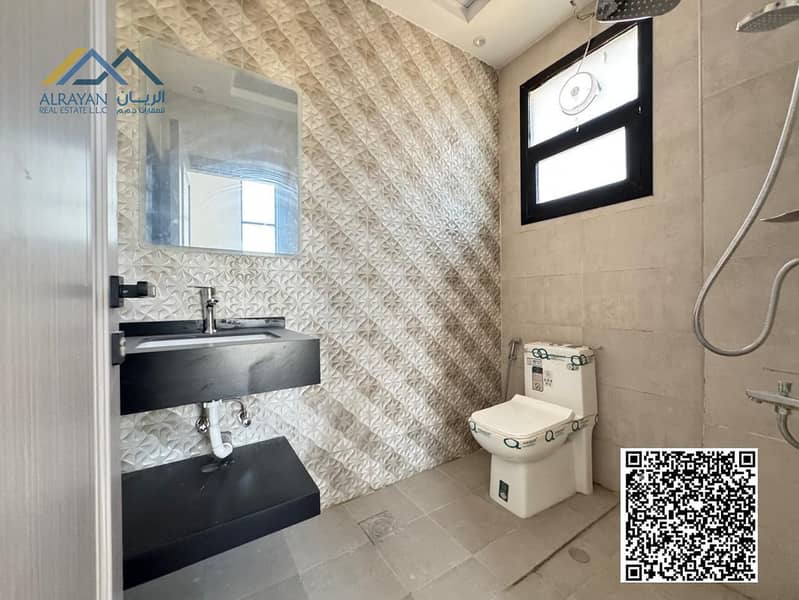 25 bfc30d17-de53-470b-8028-168d164378eb. jpg