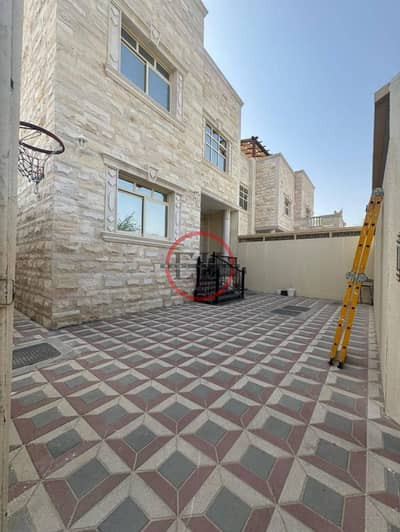 فیلا 3 غرف نوم للايجار في الجيمي، العین - IMG-20250504-WA0126. jpg