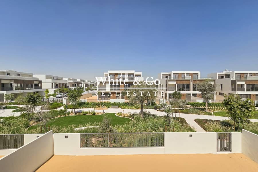 位于蒂拉尔阿尔加夫综合社区,奥拉别墅区 4 卧室的别墅 385000 AED - 11464299 位于蒂拉尔阿尔加夫综合社区,奥拉别墅区 4 卧室的别墅 385000 AED - 11464299