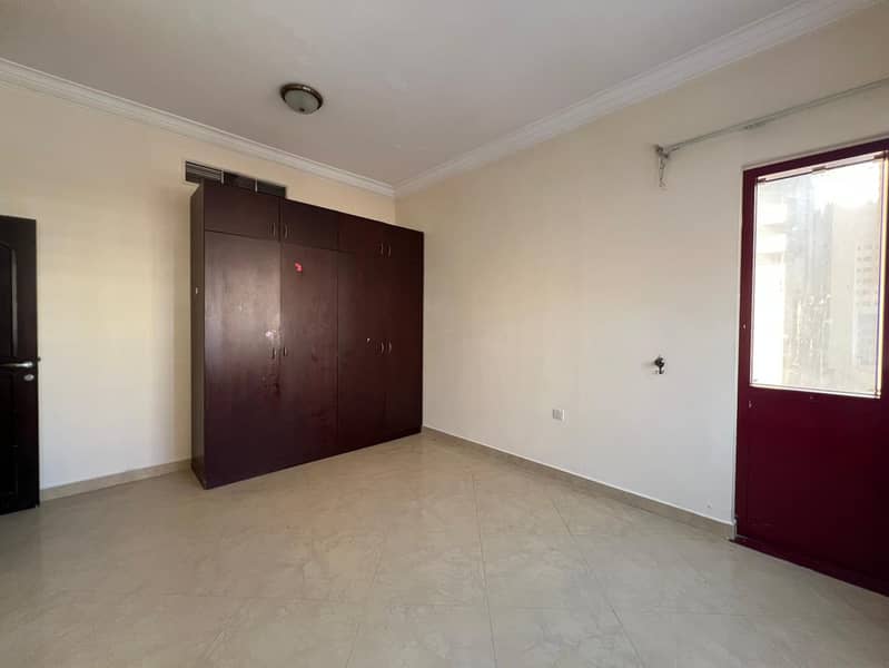 10 c6221ab3-6041-4015-be8c-de2bd51056aa. jpg