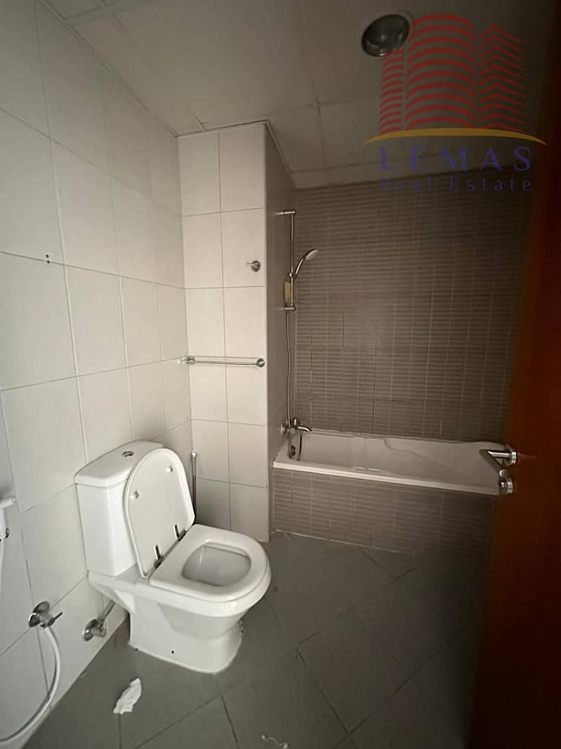 16 9ecf73b5-dd8a-4fa6-885c-ff9c23a2b502. jpg
