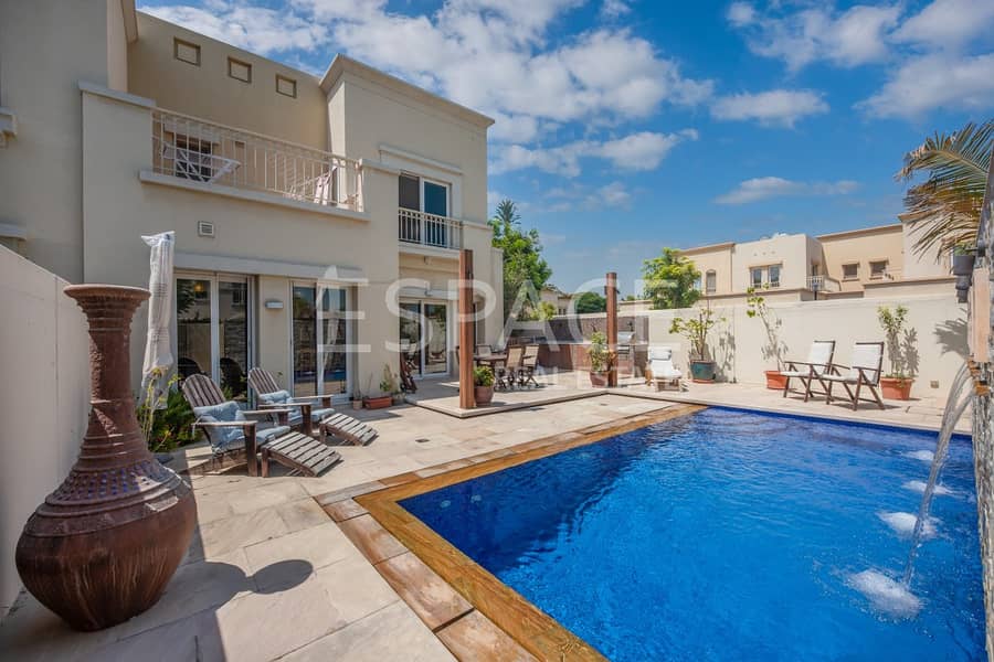 Private Pool |Corner Plot | Renovated 1E