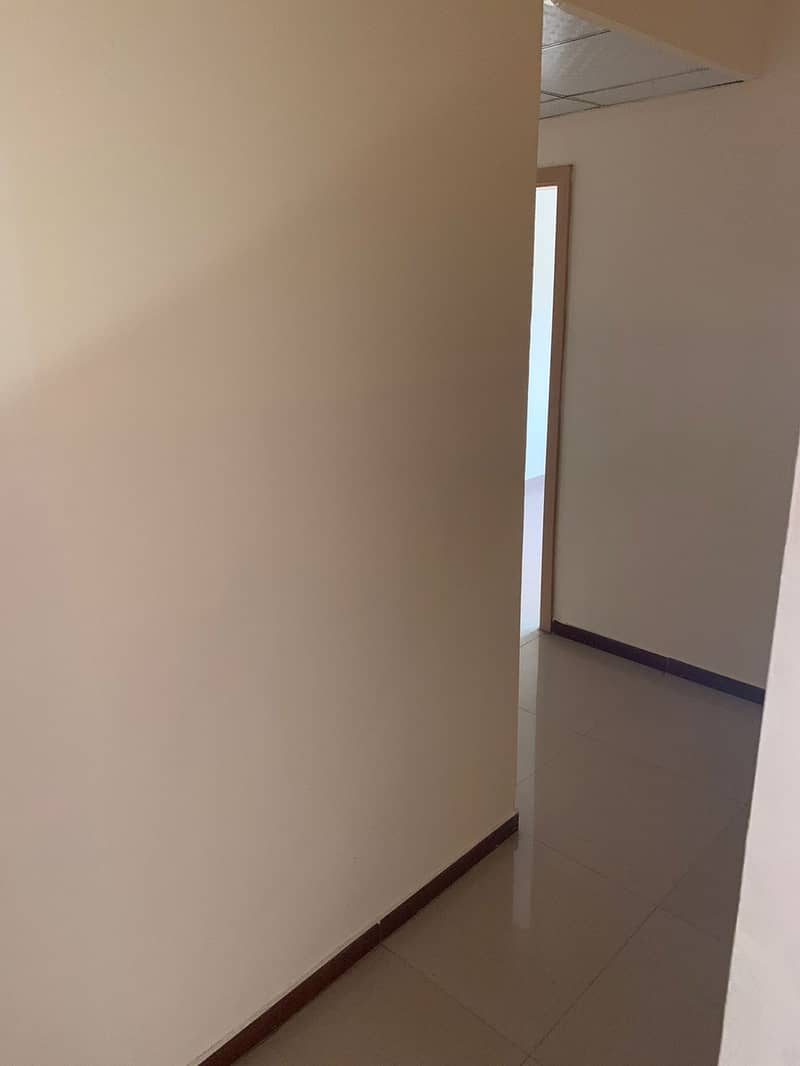 28 24. jpeg