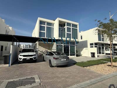 GENUINE RESALE | Vacant on Transfer | 6Bed+Maid | SPACIOUS LAYOUT V2 | Stand Alone Villa | Very Well Maintained