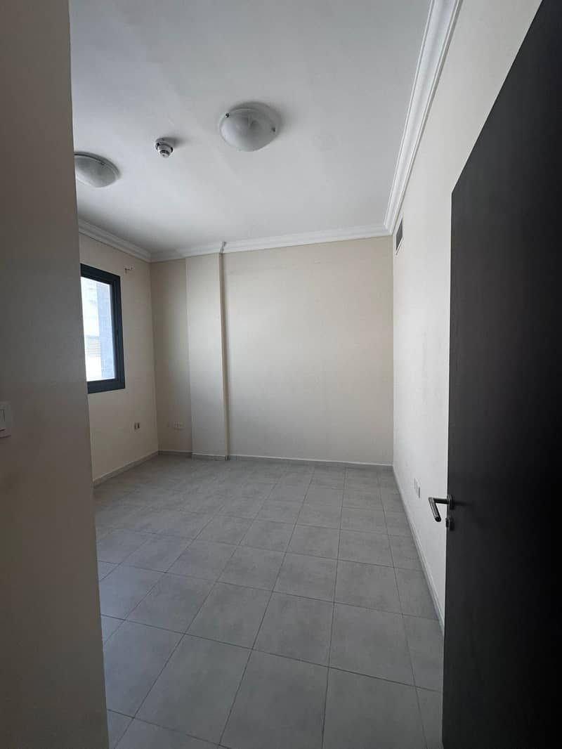 13 e68f025c-8ac7-4186-aefa-4e625e3980d0. jpg