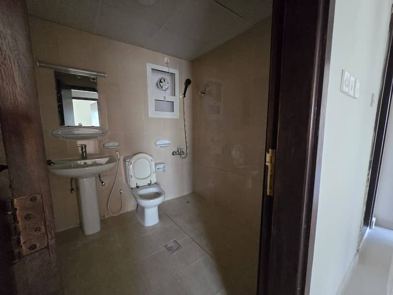 8 IMG-20250504-WA0099. jpg