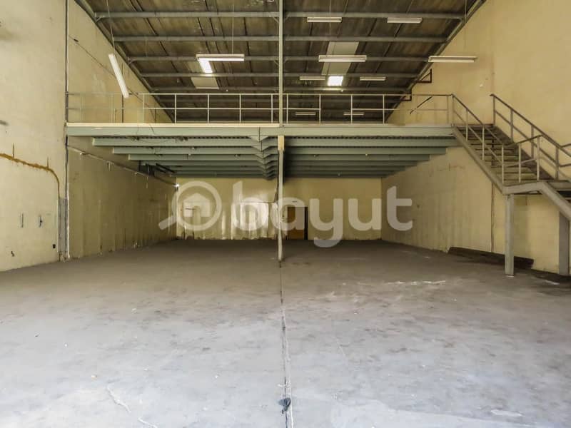 42 BIg Warehouse Cheap Rent (6000 Sq Ft)