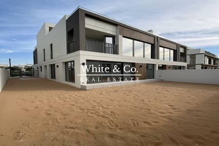4 Bedroom Villa for Sale in Tilal Al Ghaf, Dubai - No Agents | Large Plot | Ready and Vacant