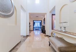 Entertainment Foyer | Facing Park | Stand Alone