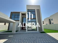 Vacant | Single Row | 4BR+M | With Landscape Area