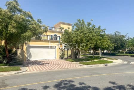 4 Bedroom Villa for Sale in Jumeirah Park, Dubai - 4 Bed | Corner Plot | Open house