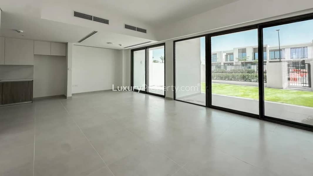 位于山谷小区,塔利亚别墅区 3 卧室的联排别墅 3000000 AED - 11546578 位于山谷小区,塔利亚别墅区 3 卧室的联排别墅 3000000 AED - 11546578