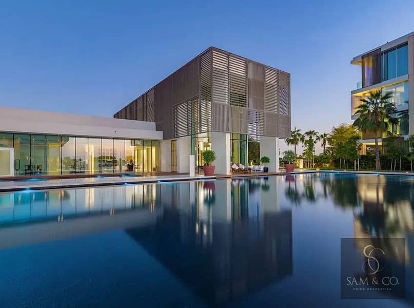 10 Oberoi. png