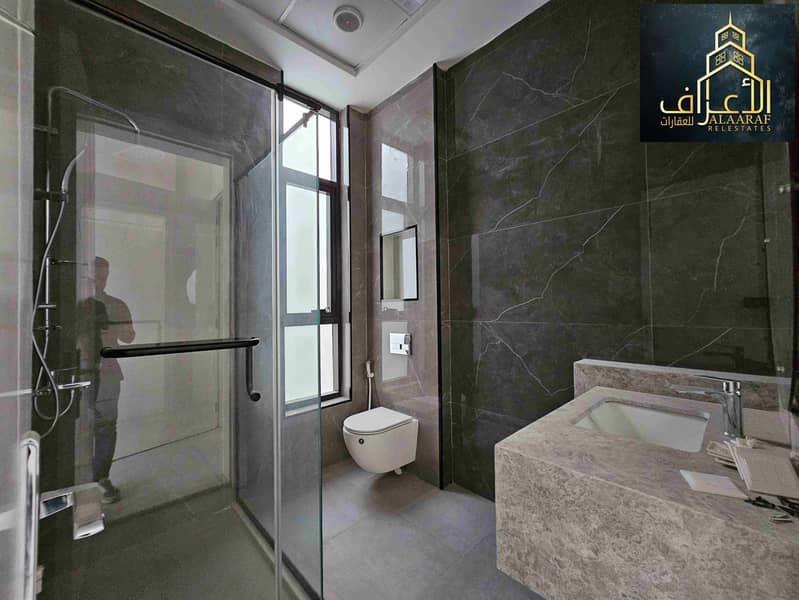 17 ٢٠٢٥٠٥٠١_١٨٠٣٥٨. jpg