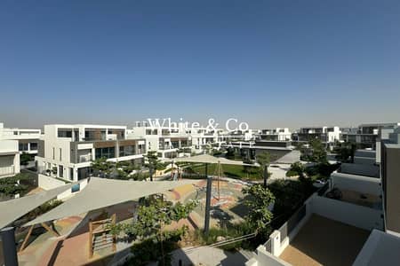 5 Bedroom Villa for Rent in Tilal Al Ghaf, Dubai - Appliances | Pool and park | Open Kitchen