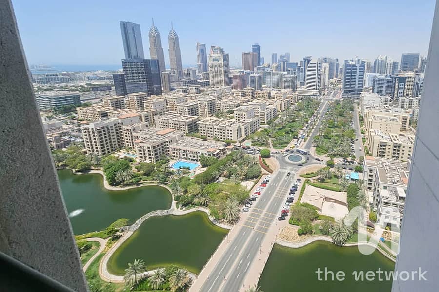 位于景观公寓社区,汇通大厦,汇通西塔 2 卧室的公寓 180000 AED - 11548562 位于景观公寓社区,汇通大厦,汇通西塔 2 卧室的公寓 180000 AED - 11548562