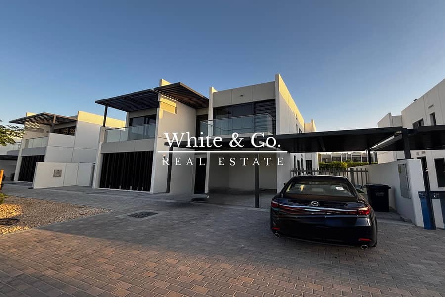Stand Alone | Upgraded | Luxury Living Stand Alone | Upgraded | Luxury Living