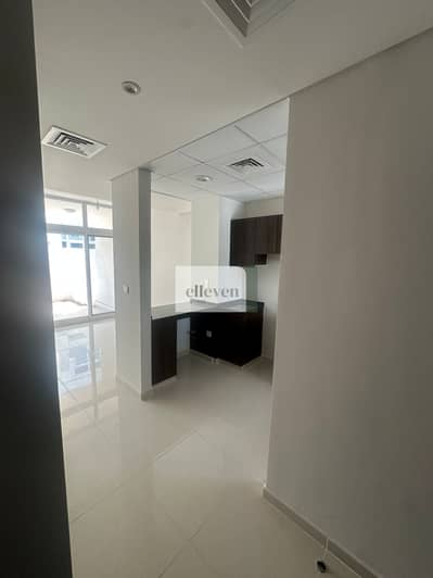 3 Bedroom Villa for Rent in DAMAC Hills 2 (Akoya by DAMAC), Dubai - tempImage5lgt1f. jpg