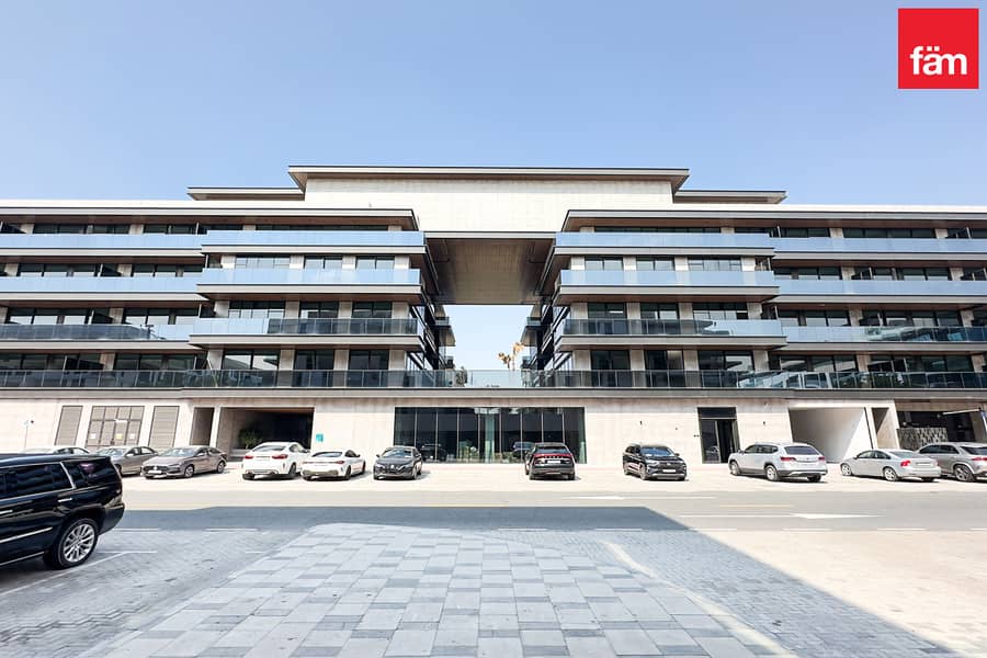 PRIME LOCATION | HANDOVER THIS WEEK | HUGE RETAIL PRIME LOCATION | HANDOVER THIS WEEK | HUGE RETAIL
