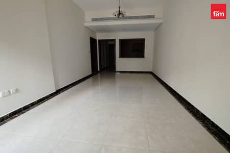 1 Bedroom Apartment for Sale in Jumeirah Village Circle (JVC), Dubai - 1BR Deal | Motivated Seller | Act Fast