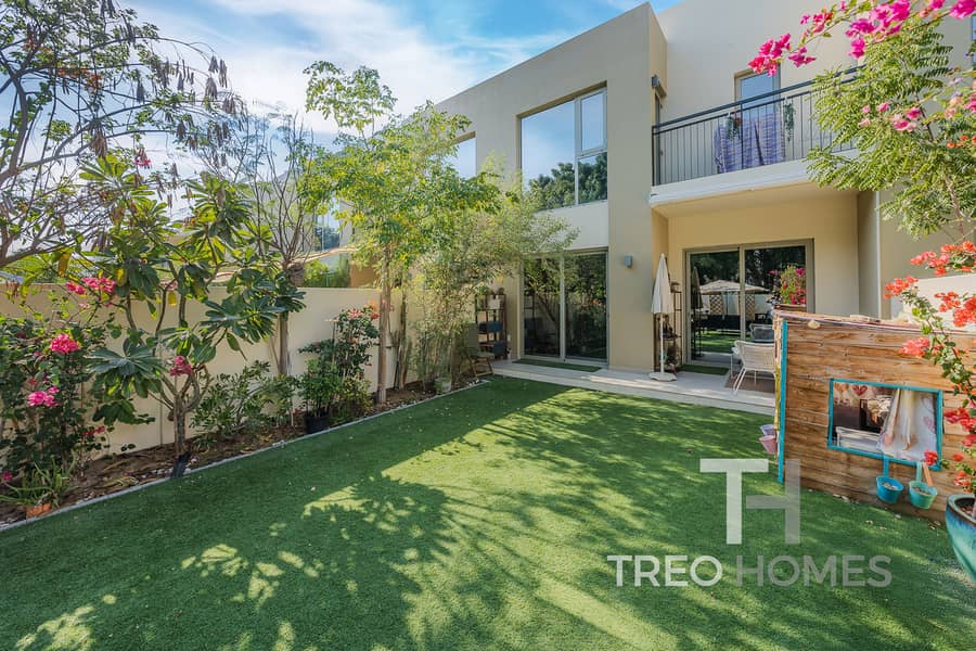 Vacant now | Modern and Bright | Tree View Vacant now | Modern and Bright | Tree View