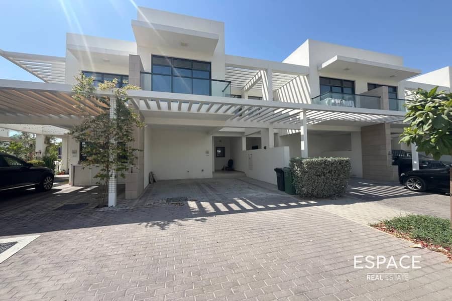 位于达马克山庄,公园1号别墅区 3 卧室的别墅 200000 AED - 11550711 位于达马克山庄,公园1号别墅区 3 卧室的别墅 200000 AED - 11550711