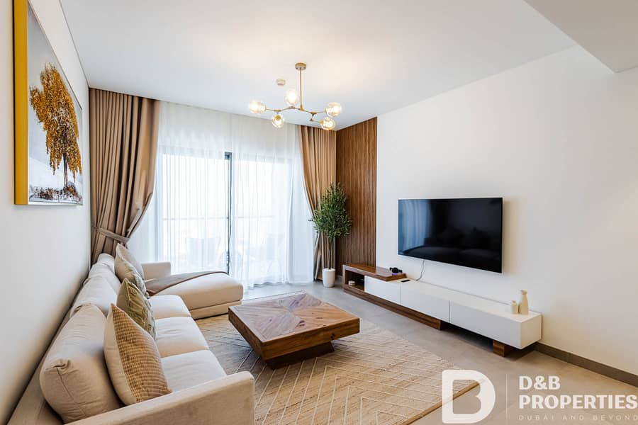 Best Layout | Fully Furnished | Lagoon View Best Layout | Fully Furnished | Lagoon View