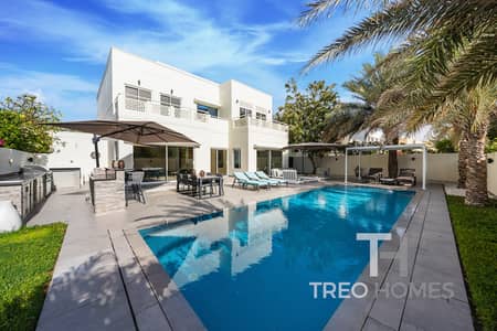 5 Bedroom Villa for Sale in The Meadows, Dubai - Exquisite Upgrades | Vastu | Prime Location