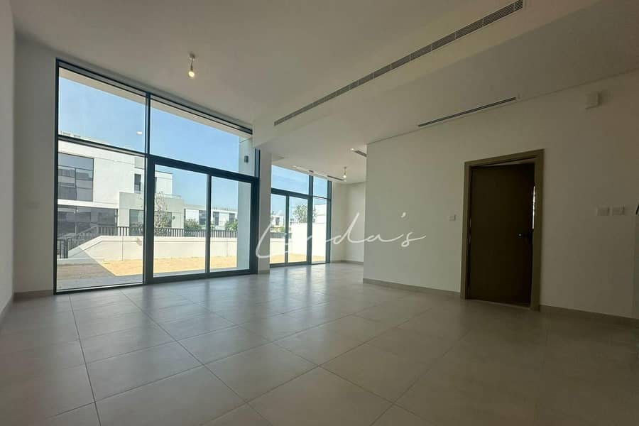 Таунхаус в Аль Фурджан,Муроодж Аль Фурджан, 4 cпальни, 280000 AED - 11284386 Таунхаус в Аль Фурджан,Муроодж Аль Фурджан, 4 cпальни, 280000 AED - 11284386
