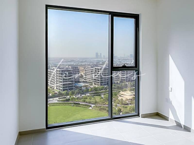 Park and Pool View | Well maintained | Exclusive Park and Pool View | Well maintained | Exclusive