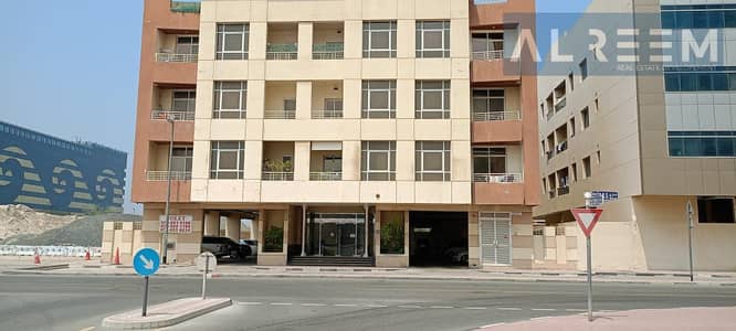 1BHK ONLY FOR INDIAN FAMILY IN PRIME LOCATION