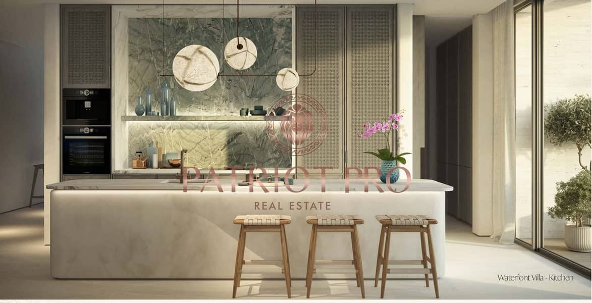 10 bay villa kitchen. JPG