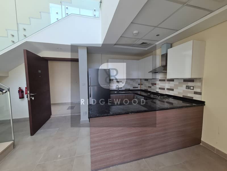 12 RIDGEWOOD REAL ESTATE 007 (2). jpg