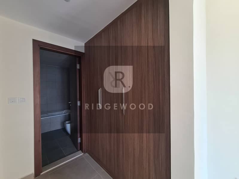 17 RIDGEWOOD REAL ESTATE 007 (10). jpg
