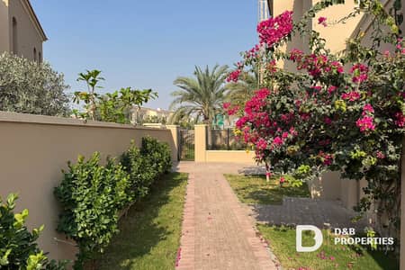 3 Bedroom Villa for Sale in Serena, Dubai - Vacant | Corner | Single Row | Huge Plot | Type B