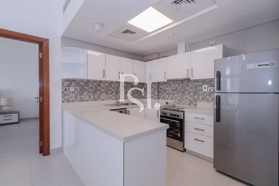 11 parkside-residence-shams-abu-dhabi-al-reem-island-kitchen (2). JPG
