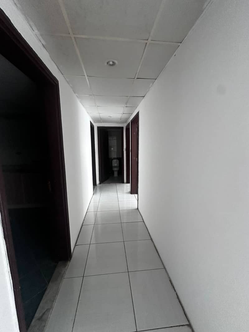 3 e0b55a75-ca9b-4f0e-aa8d-2b8ddc9483f4. jpg