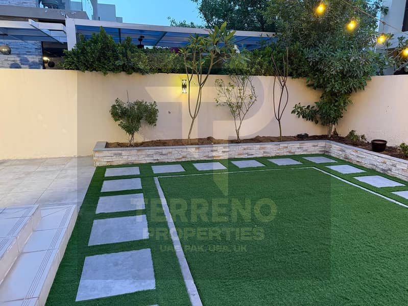5 backyard_3. jpg
