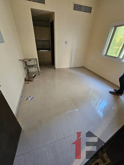 Studio Central Ac Central Gas available for yearly rent