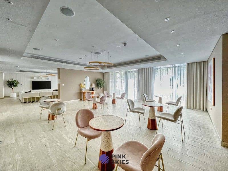18 sitting area