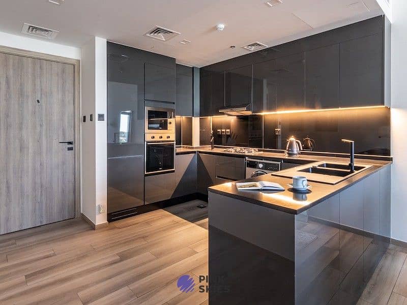 6 Kitchen
