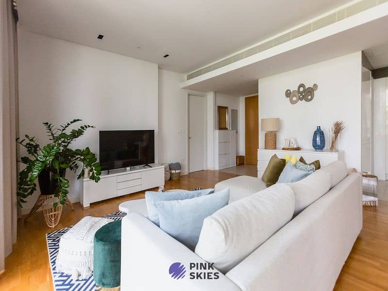 4 Living area