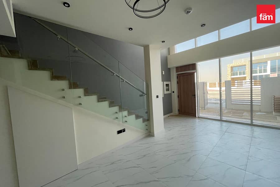 Open View with Direct Parking Access |1 Bed Loft Open View with Direct Parking Access |1 Bed Loft