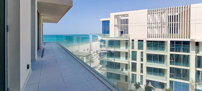 فلیٹ 2 غرفة نوم للايجار في جزيرة السعديات، أبوظبي - mamsha-saadiyat-island-abu-dhabi-balcony (8). JPG
