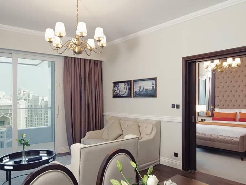 2 1bedroomlounge. jpg