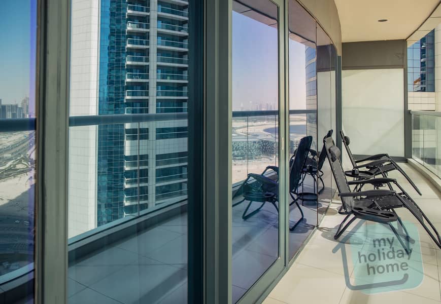 17 092_balcony2606. jpg