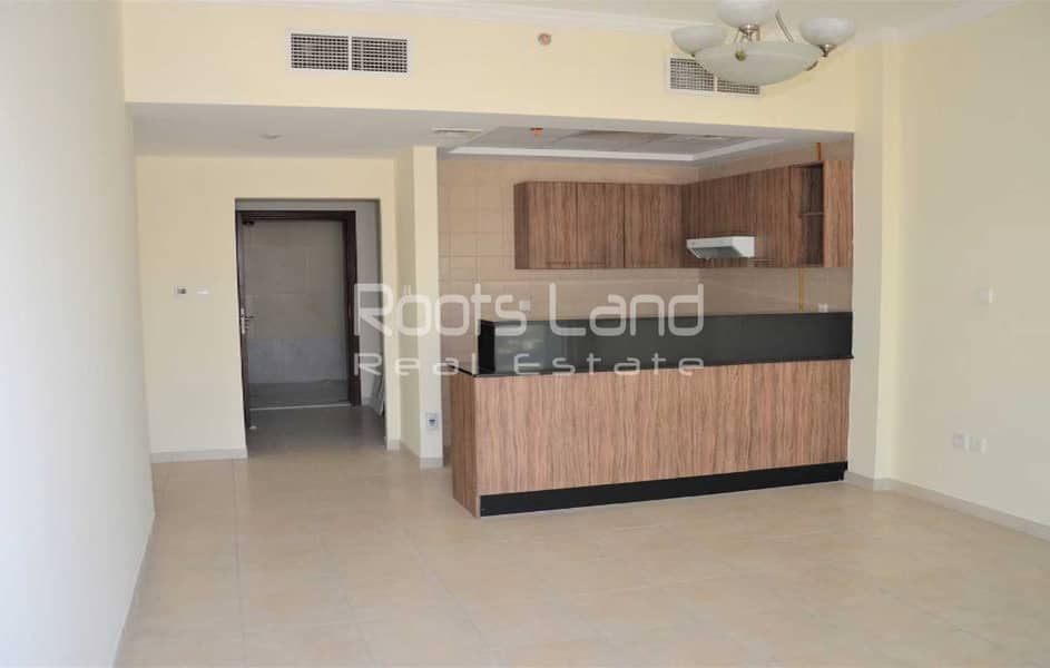 High ROI | Great Location | Spacious | Mid Floor High ROI | Great Location | Spacious | Mid Floor