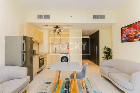 Studio for Rent in Business Bay, Dubai - Furnished | Exclusive | Partial Canal View
