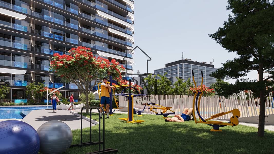 26 outdoorgym. jpg