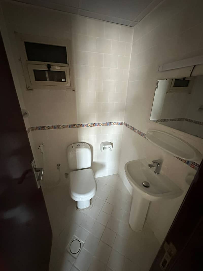 9 2957674e-f465-4d5b-9c07-2bd03a7a2d5c. jpg